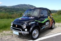 Sport senza confini: Tavelli (Sky) raggiunge Monaco a bordo di una Fiat 500